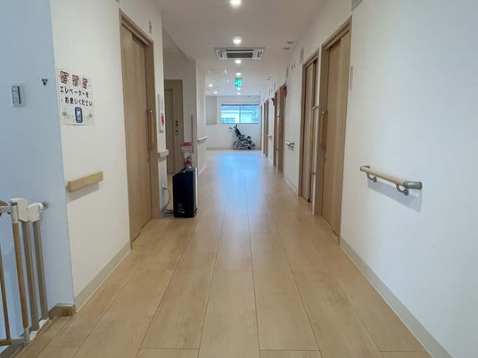 清潔感のある廊下