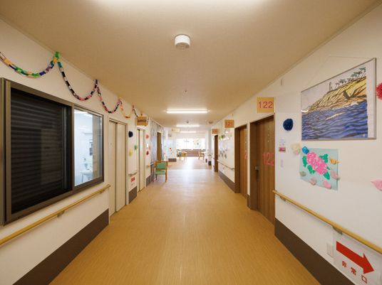 色鮮やかな廊下の様子