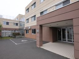 エントランスの外観