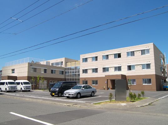 モダンな建物の外観