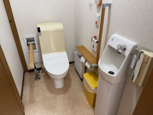 清潔な洗面・トイレ