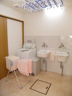清潔な洗面室の一角