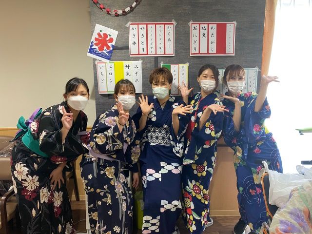 浴衣姿のスタッフイメージ