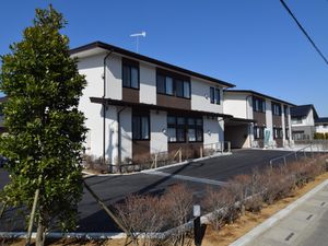 明るい建物の外観  