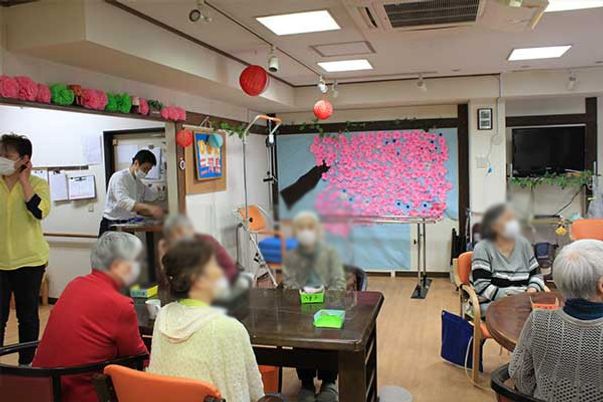 和やかな交流の場
