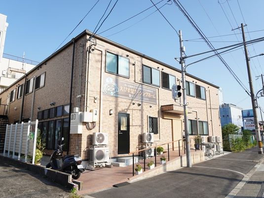 快適な外観の建物