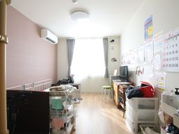 居室の明るい一角