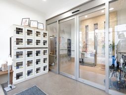 エントランスのクリアな様子