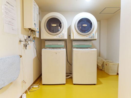 コインランドリー室  