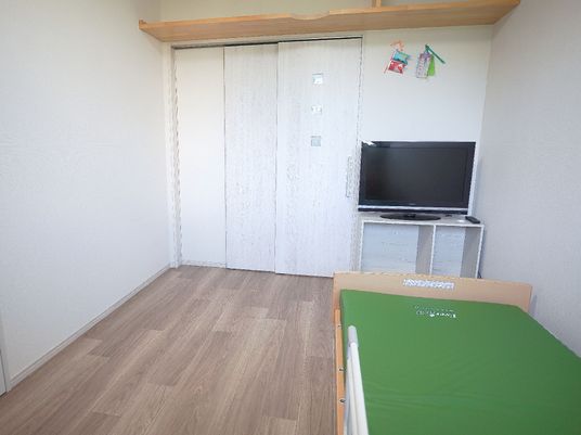 個室のリビングスペース