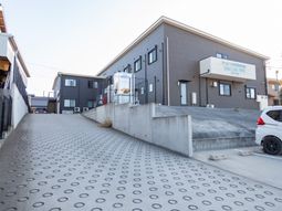 清潔感溢れる施設外観