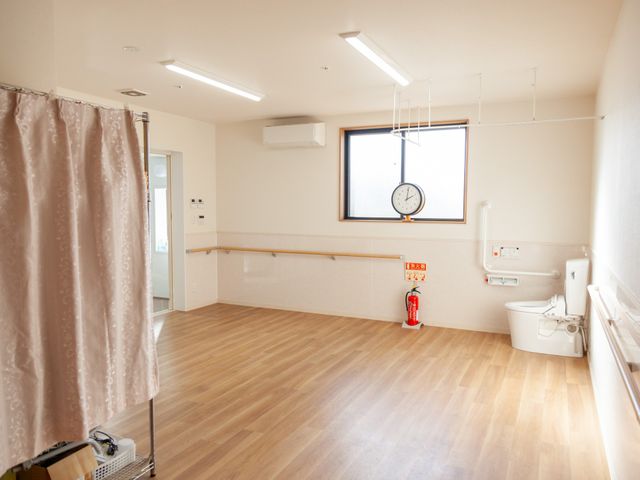 快適洗面設備 洗面台 サポートがしやすい設計の洗面室で、利用者様の快適な生活を支えるお手伝いをしませんか。
