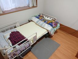 居室の安全なベッド