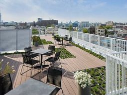 開放的な屋外テラス