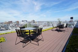 開放的なテラスの様子