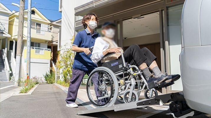 送迎バス乗車場