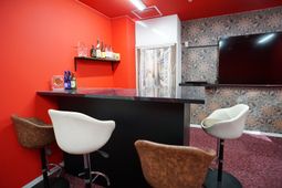 スタイリッシュなバーカウンター