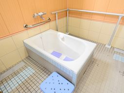 清潔な浴室の風景