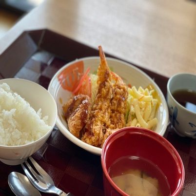 食事のトレイ