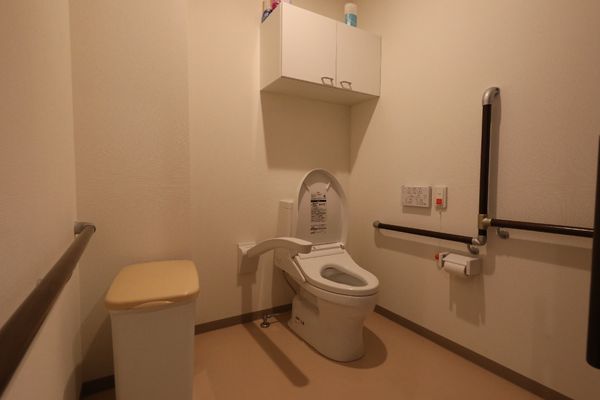 バリアフリーなトイレ設備