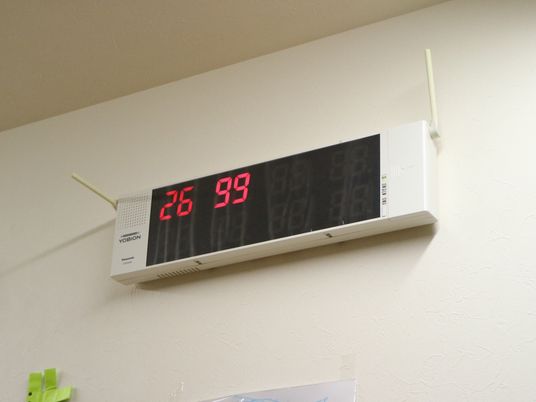 壁掛け型無線通信器