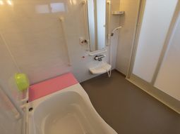 バリアフリー浴室設備