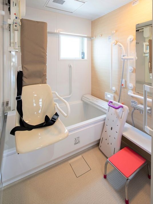バリアフリー対応浴室設備