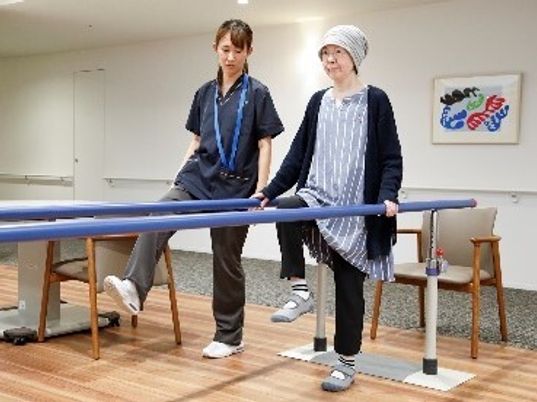 機能訓練室でのサポート