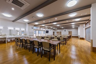 清潔な食堂の風景