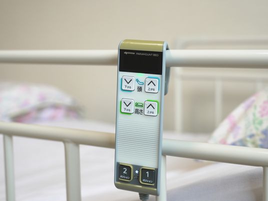 調整機能付きベッド