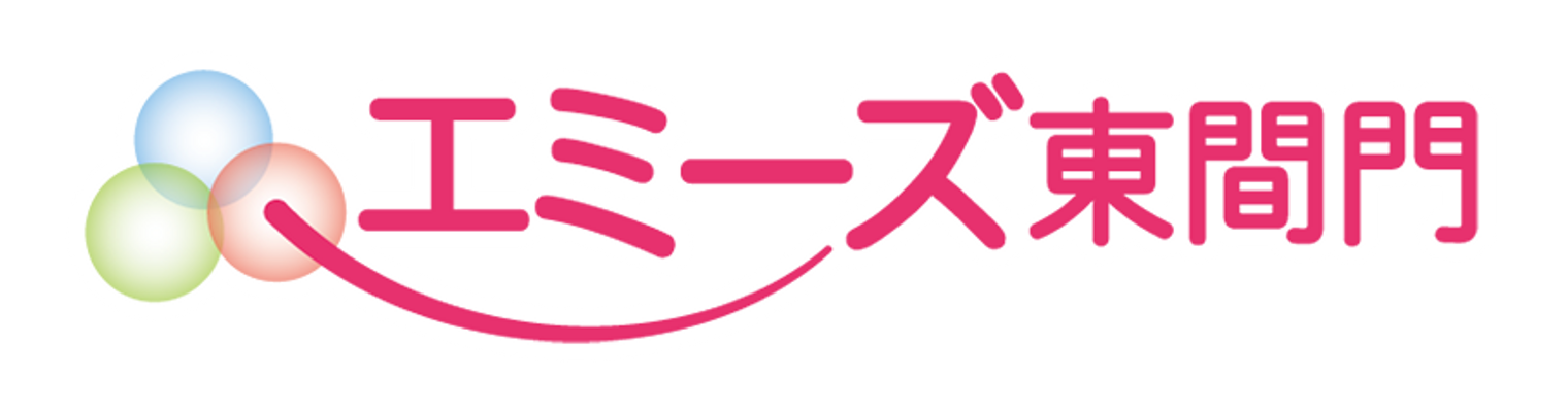 明るいリビング空間