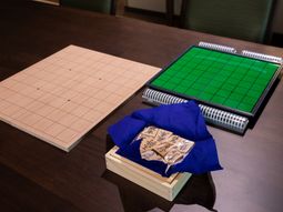 囲碁と将棋のテーブル