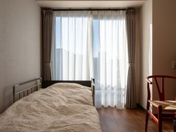 自然光の差し込む居室