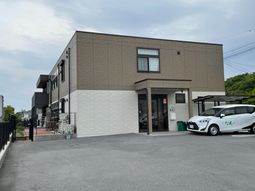 モダンな建物の外観