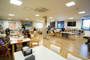 明るい広々とした共有スペース