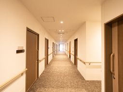 清潔感ある廊下のイメージ