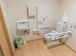 バリアフリートイレ