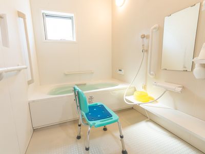 配慮された設計の浴室