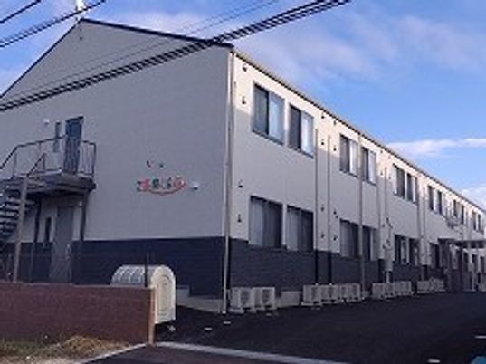 静かな住宅街の外観