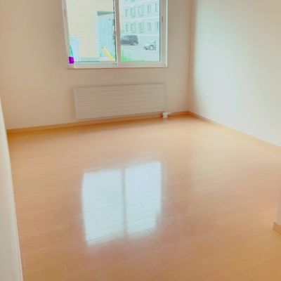 明るい床の居室