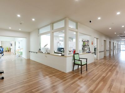 清潔感のある広々とした廊下