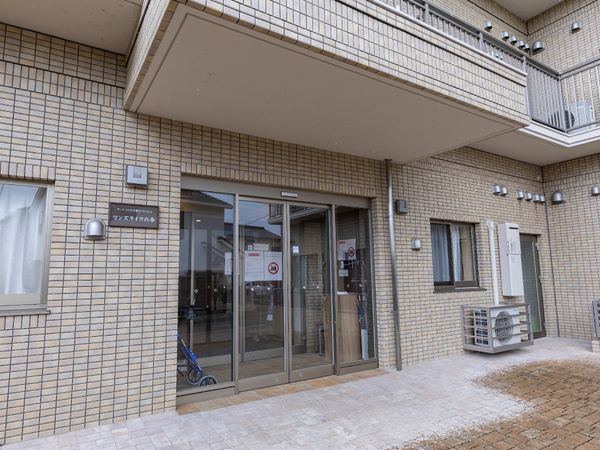 清潔なエントランス風景