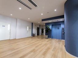 明るい廊下の様子