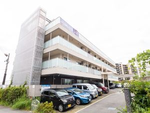多階層のモダン外観