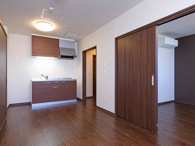 広々とした居室 居室 余裕のある空間で安定した環境を提供するお手伝いをしませんか。