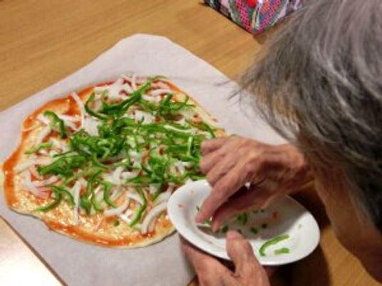 料理活動を楽しむ様子
