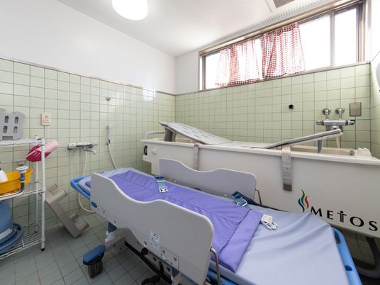 設備整った清潔な浴室