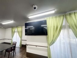 落ち着いた空間の部屋