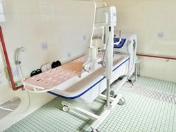 最新設備の浴室