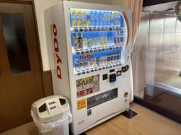 自動販売機の廊下